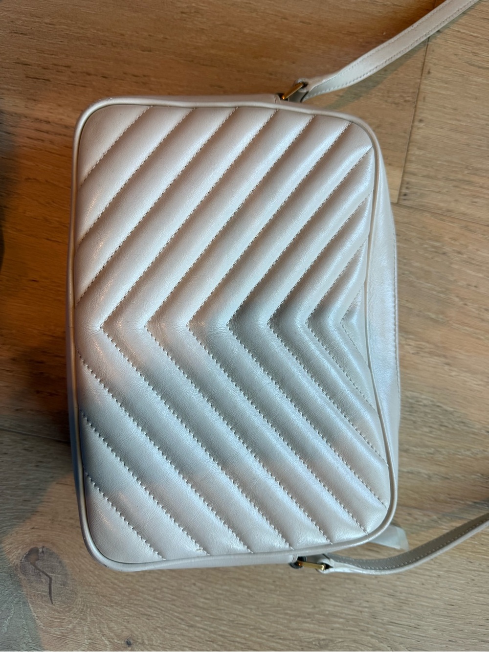 Saint Laurent Cream Quilted Chevron Lou Crossbody with Gold YSL Hardware - Picture 4 of 6